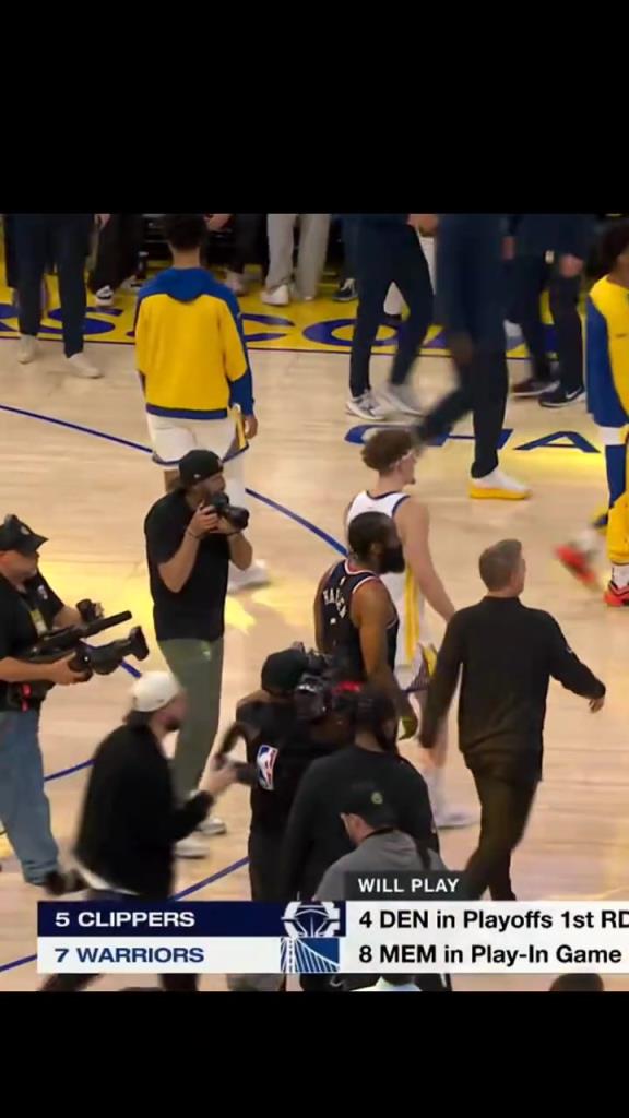 王嘉琦賽后：你們期待的是NBA春晚 但快船說不 拿到直通名額