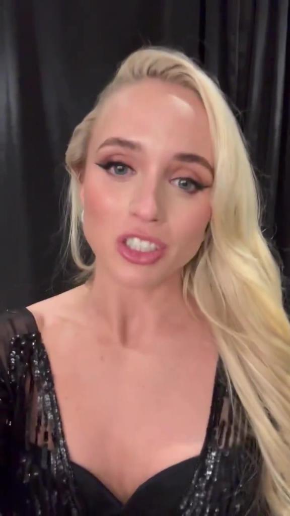 這么甜美的長相，要是不跟你說，你都不知道她也是籃球遠(yuǎn)動員