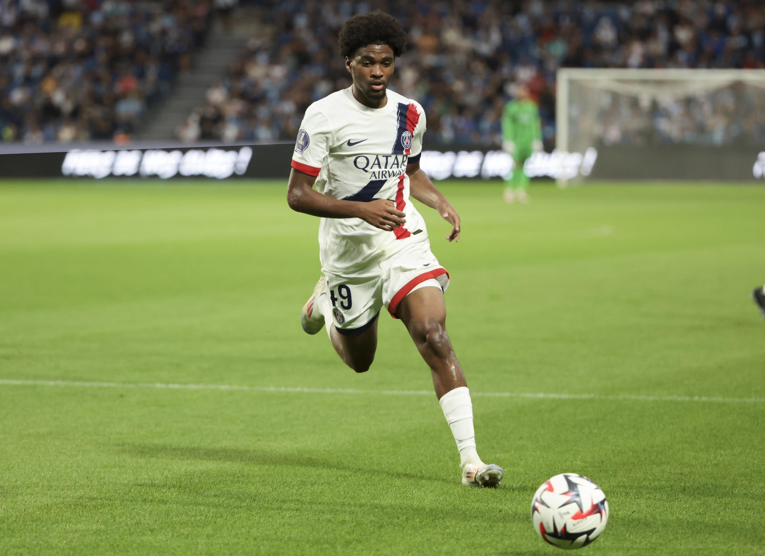 姆巴耶談巴黎6-1逆轉(zhuǎn)：對勝利感到很高興，布拉德利助我進(jìn)球